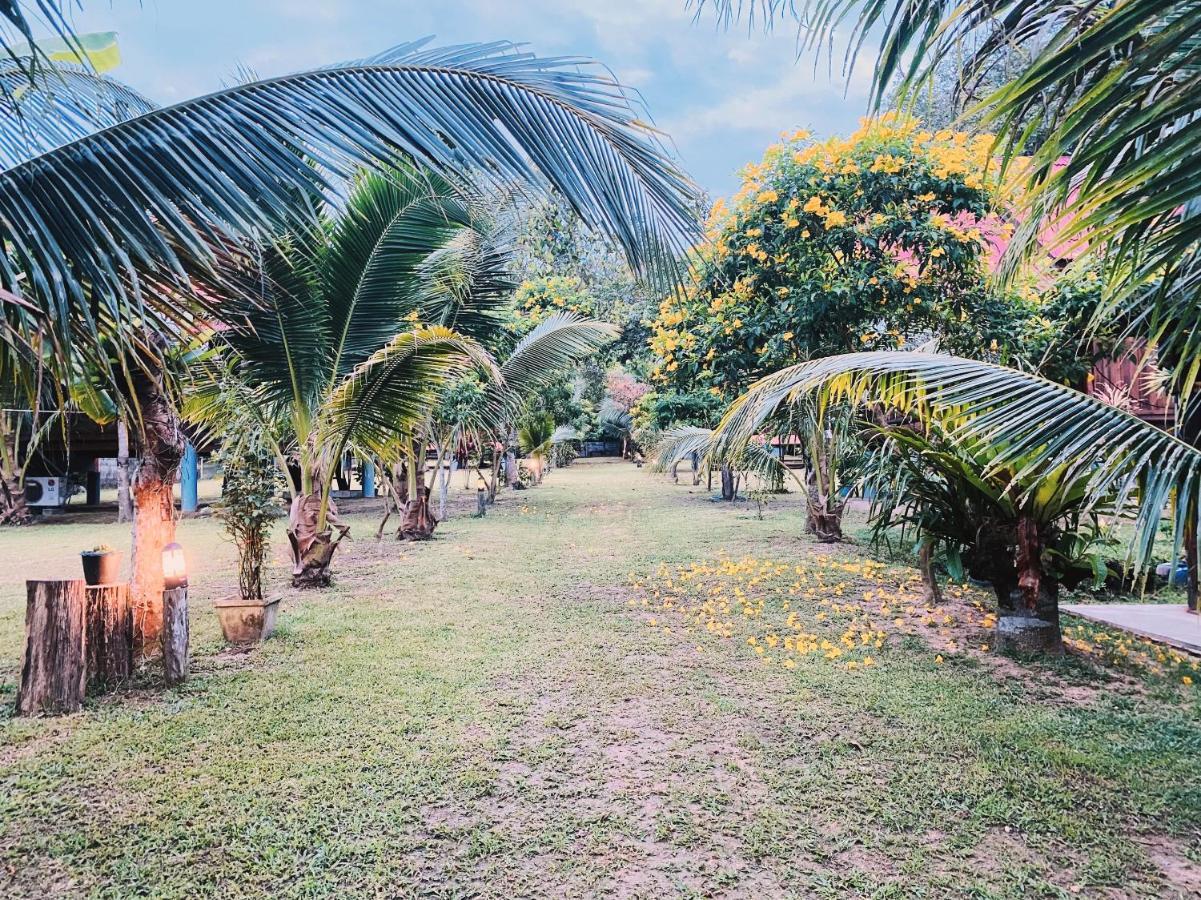 Nadia Resort Kohjum ジュム島 エクステリア 写真